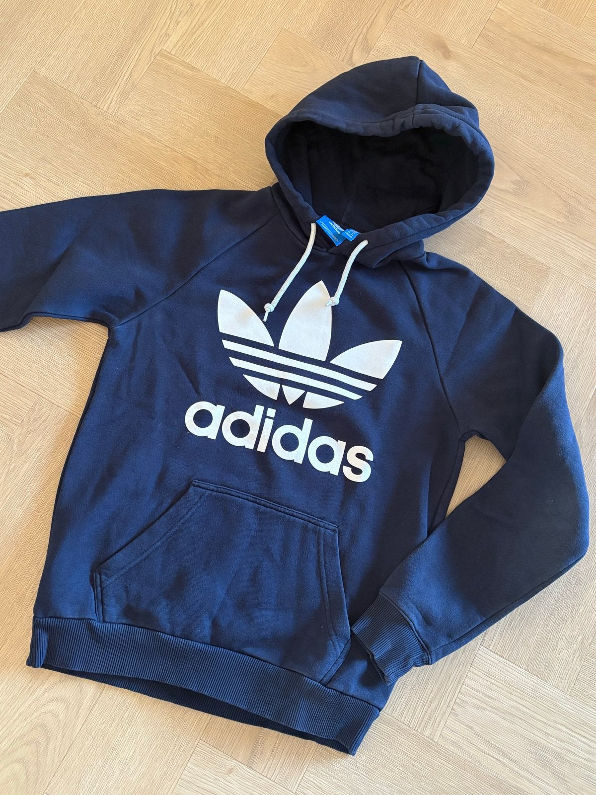 Adidas Hoodie Donkerblauw Maat XS, Kleding | Heren, Truien en Vesten, Ophalen of Verzenden, Zo goed als nieuw, Maat 46 (S) of kleiner