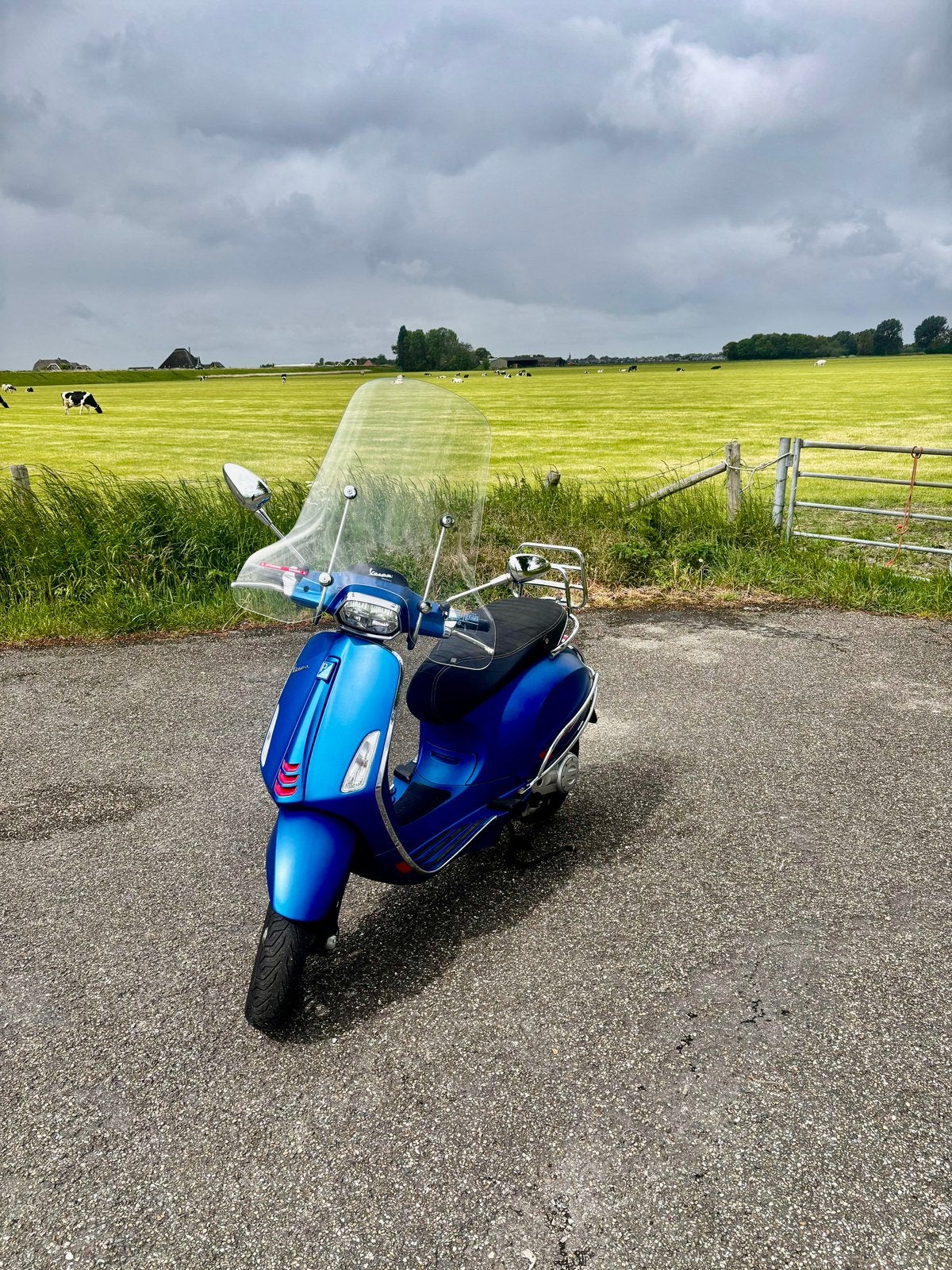 nette vespa sprint geel kenteken, Ophalen, Overige modellen, Maximaal 45 km/u, Zo goed als nieuw