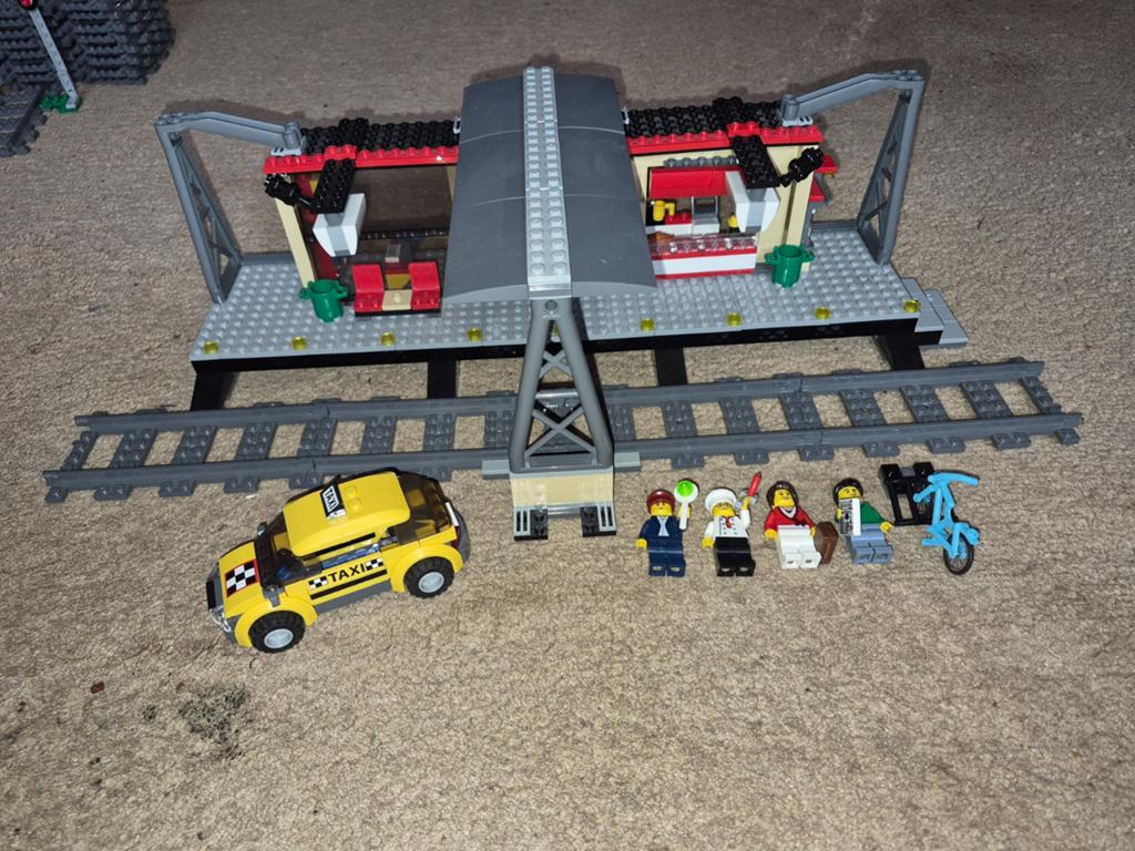 Lego trein 9V RC station 60050, Ophalen of Verzenden, Zo goed als nieuw