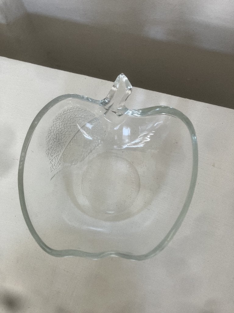 Een Vintage appelvormig schaaltje,, Huis en Inrichting, Keuken | Servies, Glas of Glazen, Ophalen of Verzenden, Overige stijlen