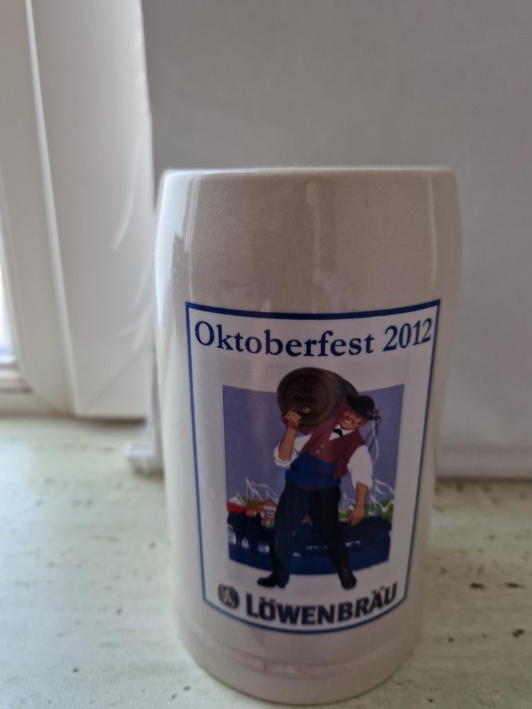 Bierpul lowenbrau, Verzamelen, Biermerken, Ophalen of Verzenden, Zo goed als nieuw, Pul(len), Overige merken