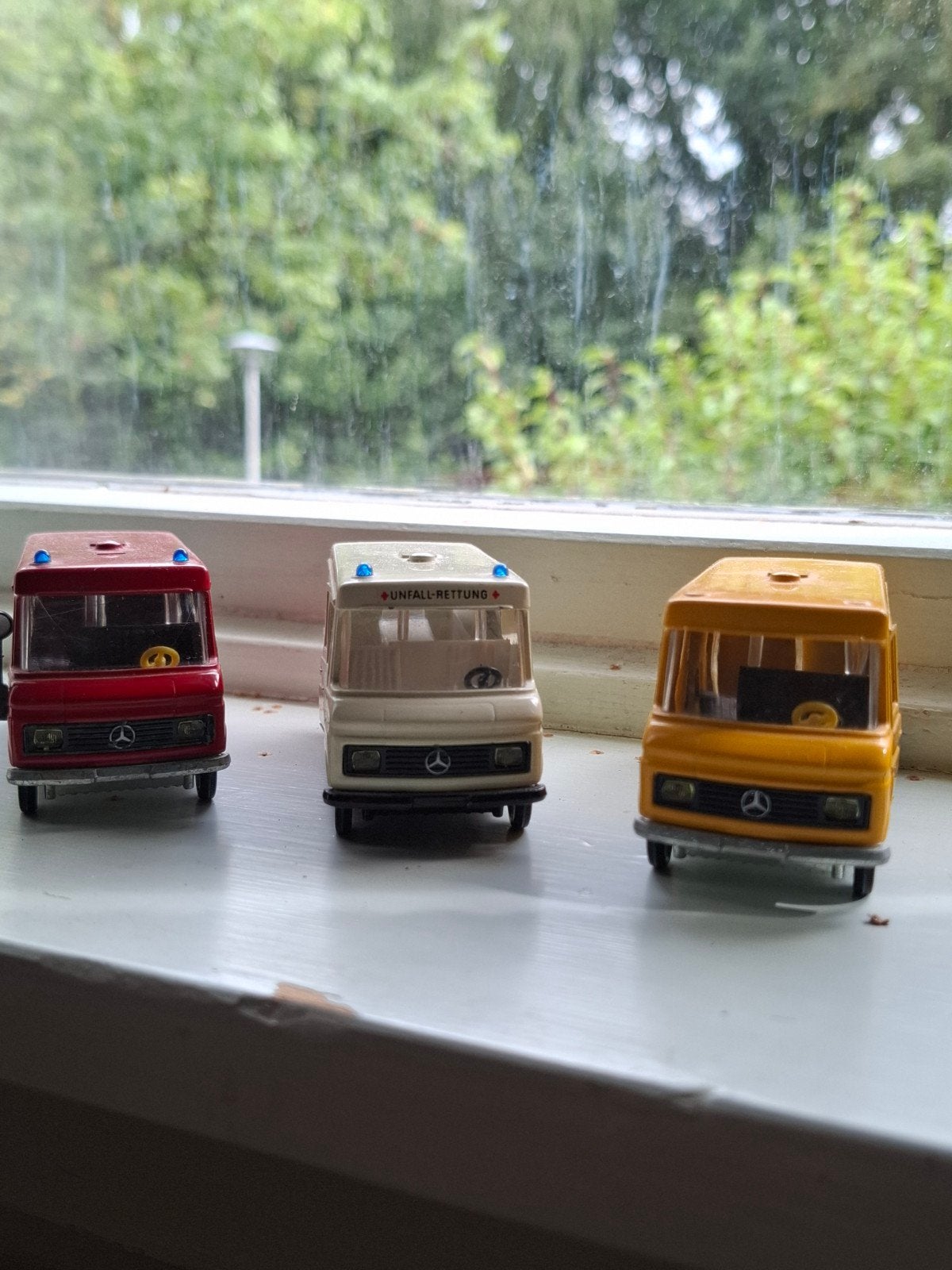 Siku V292 Mercedes L406D Brandweer, Postwagen, Ambulance, Ophalen, Zo goed als nieuw, Bus of Vrachtwagen, SIKU