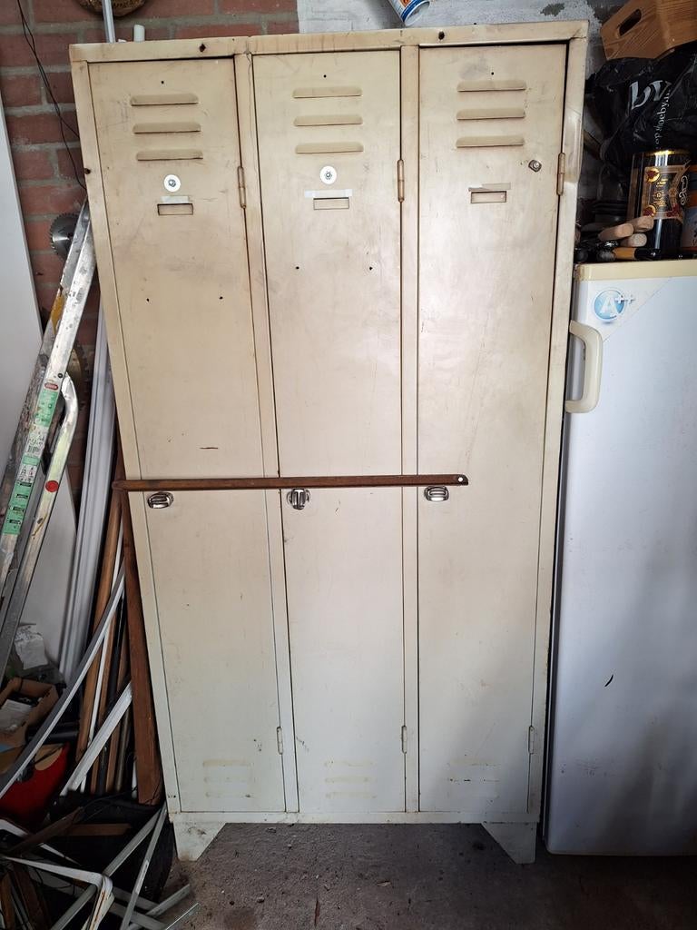 Metalen locker met 3 deuren, Ophalen, Gebruikt