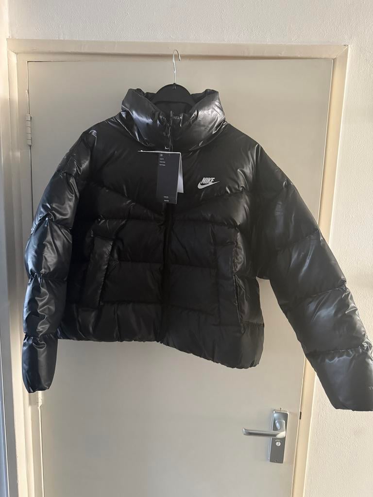 Nike boxy jas maat XL, Kleding | Heren, Jassen | Winter, Ophalen of Verzenden, Nieuw, Maat 56/58 (XL), Zwart