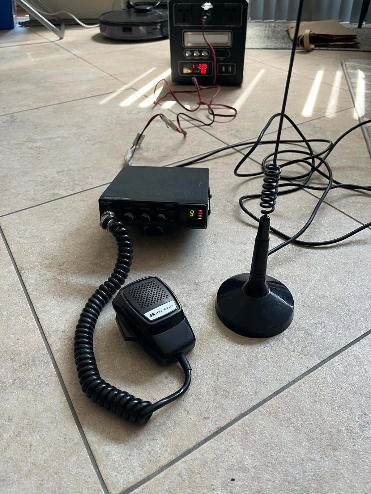 Premier CB2000 FM CB Transceiver 27mc met Antenne, Telecommunicatie, Ophalen, Gebruikt, 5 tot 15 km, Portofoon of Walkie-talkie