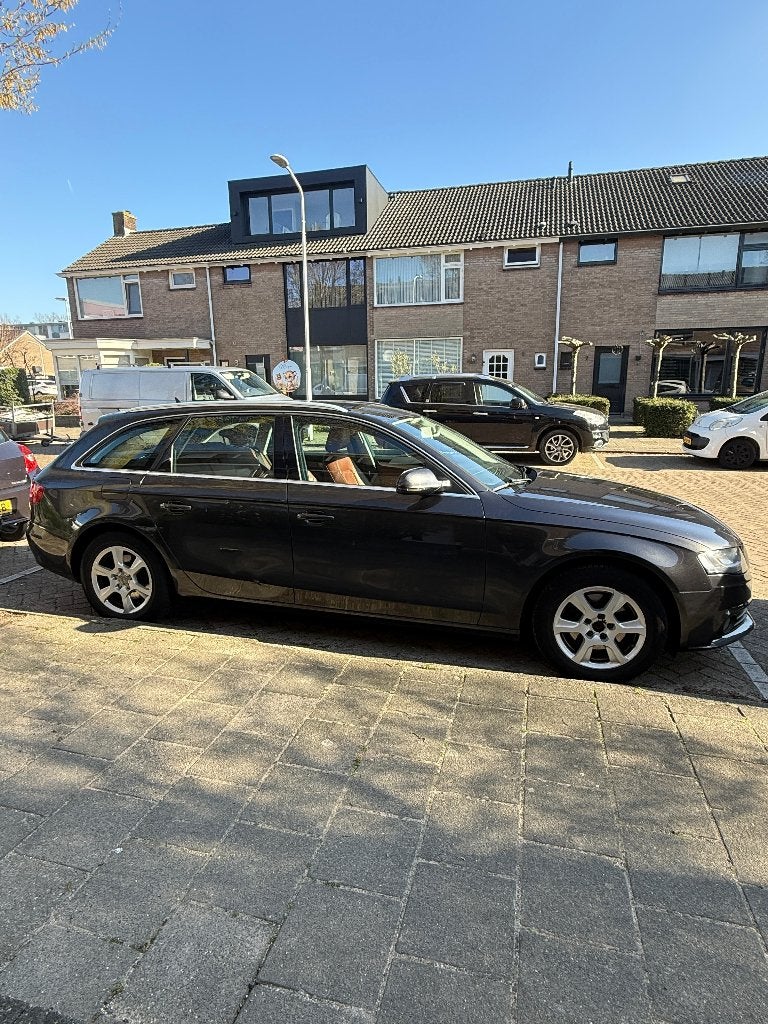 Audi A4 1.8 Tfsi 88KW Avant Multitronic 2010 Grijs, Auto's, 1490 kg, 4 cilinders, A4, Particulier