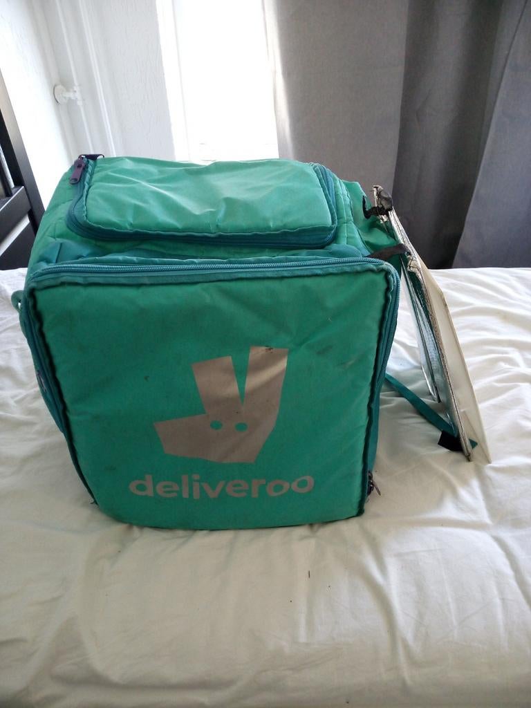 Deliveroo jas en rugtas - Maat L, Maat 52/54 (L), Ophalen of Verzenden, Deliveroo, Gedragen