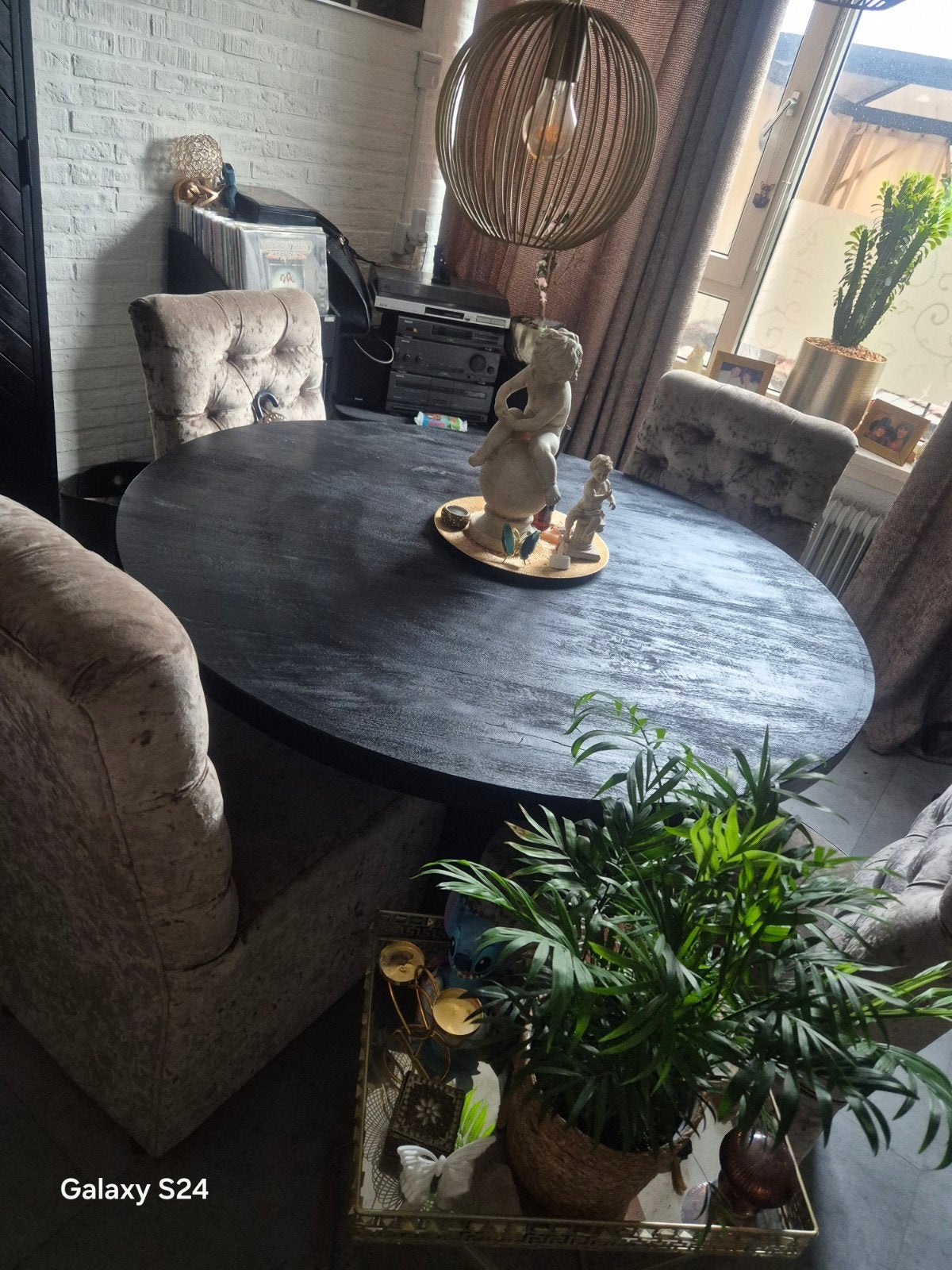 Zwarte ronde mangohout eettafel met spinpoot, Ophalen, Gebruikt, Rond, Metaal