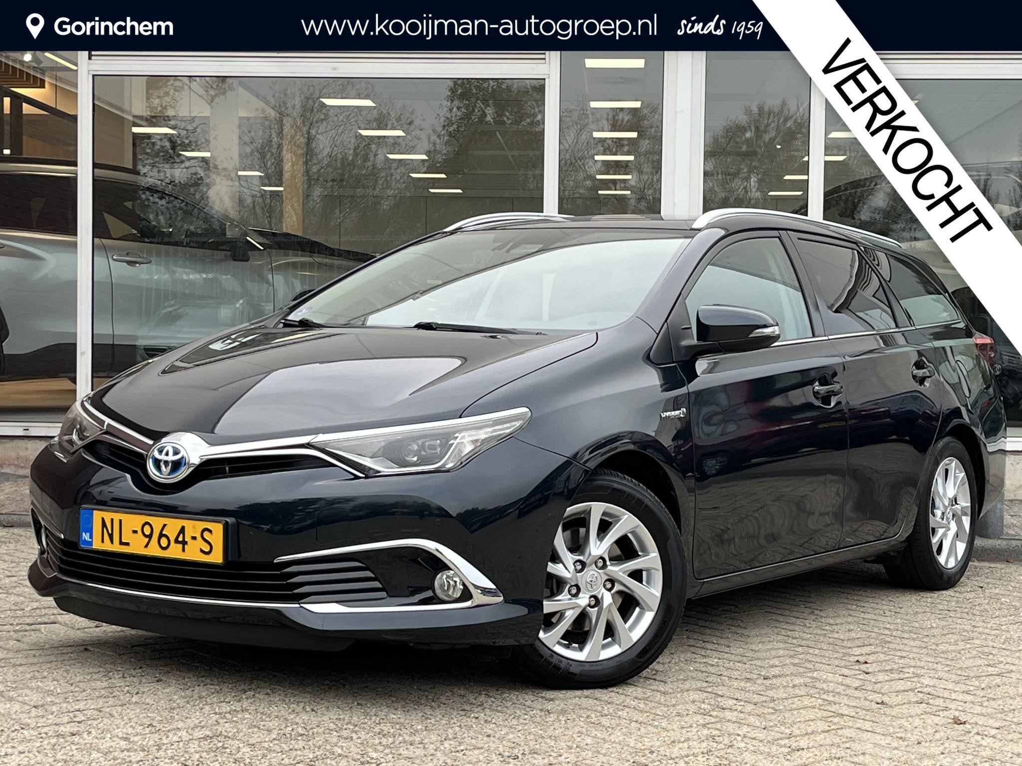 Toyota Auris Touring Sports 1.8 Hybrid Executive / Panoramad