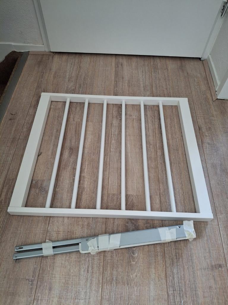 IKEA KOMPLEMENT Uittrekbaar Broekenrek 75x58 cm, Met plank(en), Modern, Functioneel, 50 tot 100 cm, Zo goed als nieuw