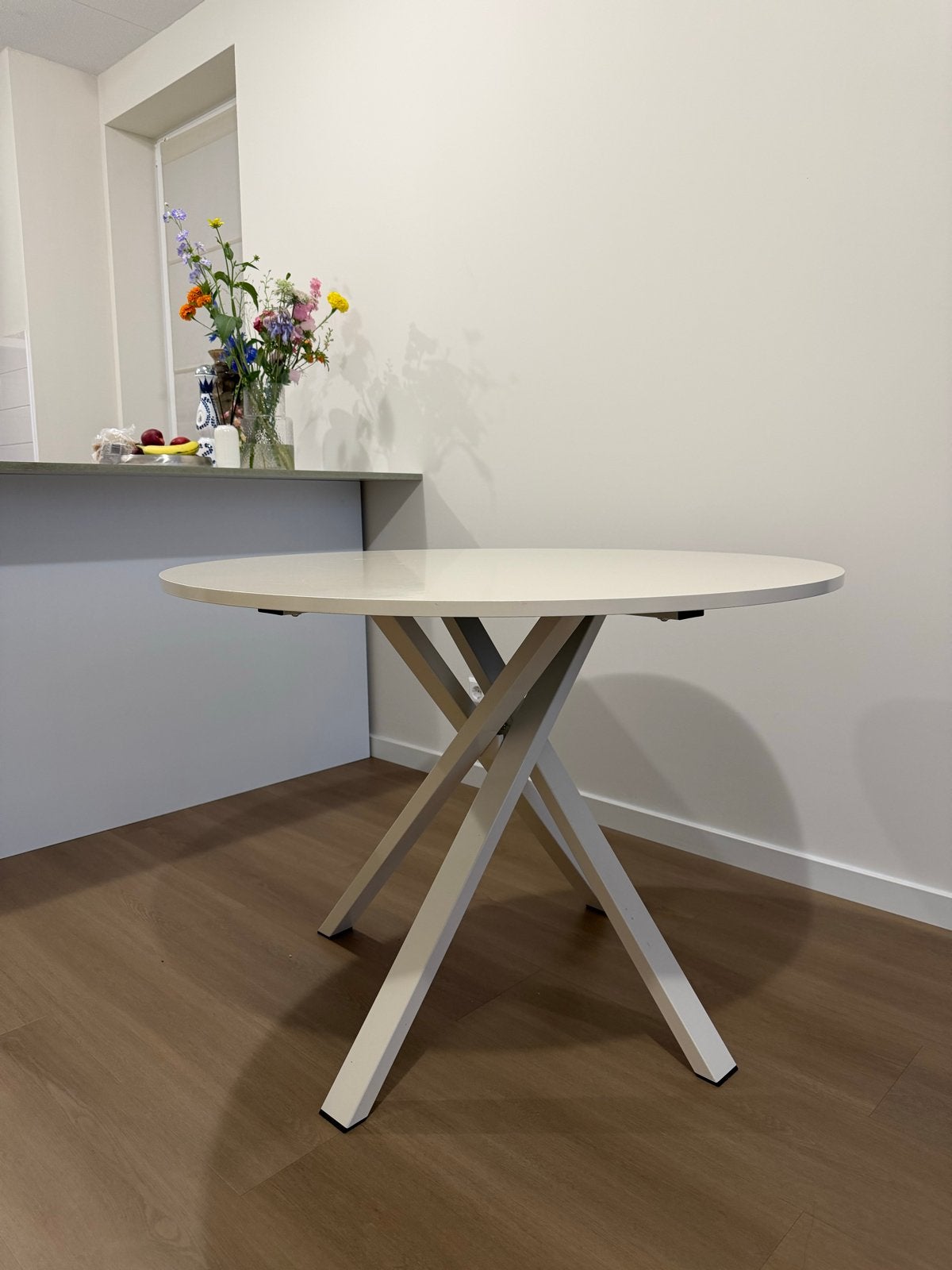 Ronde eettafel - Crème wit IKEA MARIEDAMM, Ophalen, Kunststof, 100 tot 150 cm, Rond