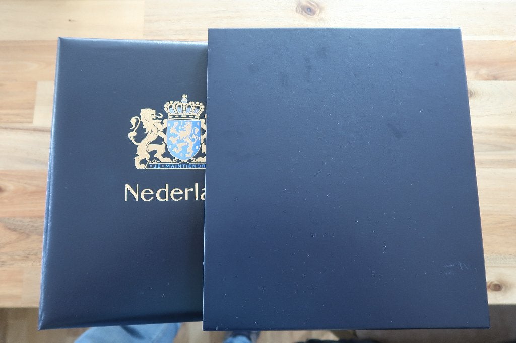 Luxe Davo album Velletjes blad V1-V30 2001 postfris, Postzegels en Munten, Ophalen of Verzenden, Nederland