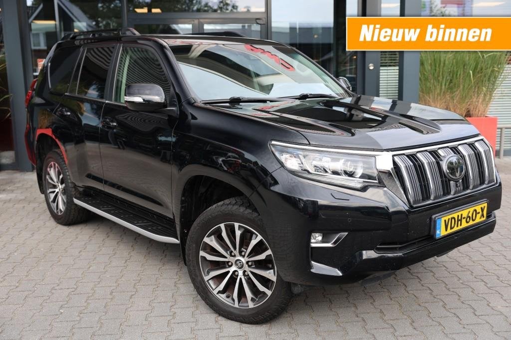 Toyota LANDCRUISER 150 2.8 D-4D 5DRS  EXECUTIVE  A/T VAN, Automaat, Navigatiesysteem, Zwart, 10 km/l