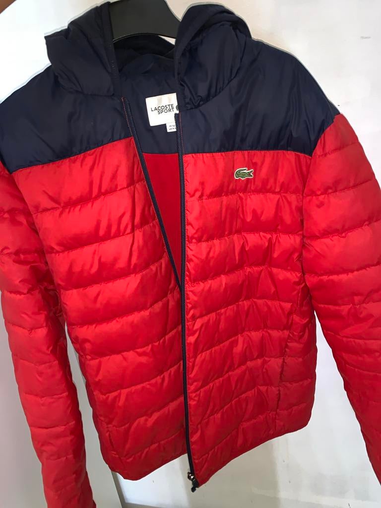 Lacoste Sport Pufferjack - Rood/Blauw - Maat L, Kleding | Heren, Jassen | Winter, Ophalen of Verzenden, Zo goed als nieuw, Maat 52/54 (L)
