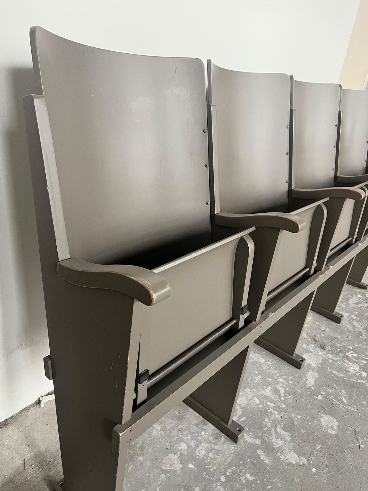 Retro houten bioscoop theater stoelen, Antiek en Kunst, Ophalen