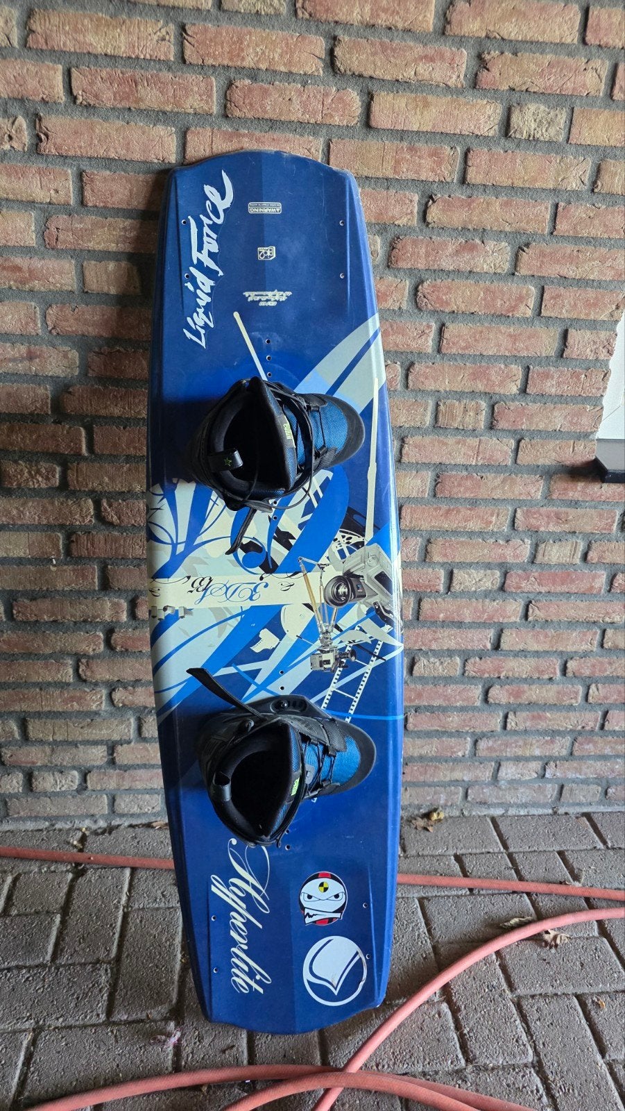 hyperlite wakeboard met nieuwe Jobe bindingen, Watersport en Boten, Wakeboarden, Ophalen, Gebruikt