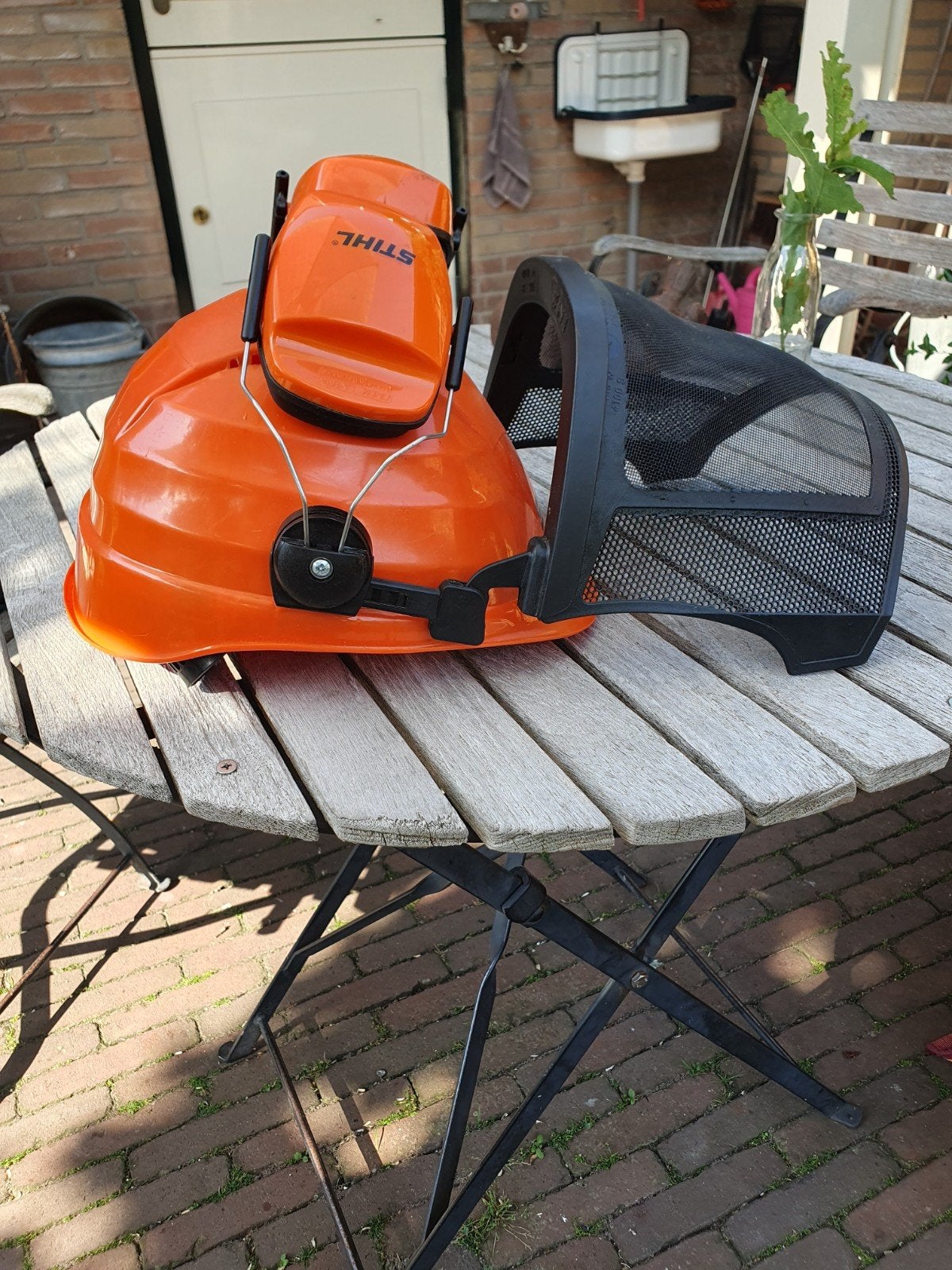 Zaaghelm., Doe-het-zelf en Verbouw, Veiligheidshelmen, Ophalen of Verzenden, Zo goed als nieuw