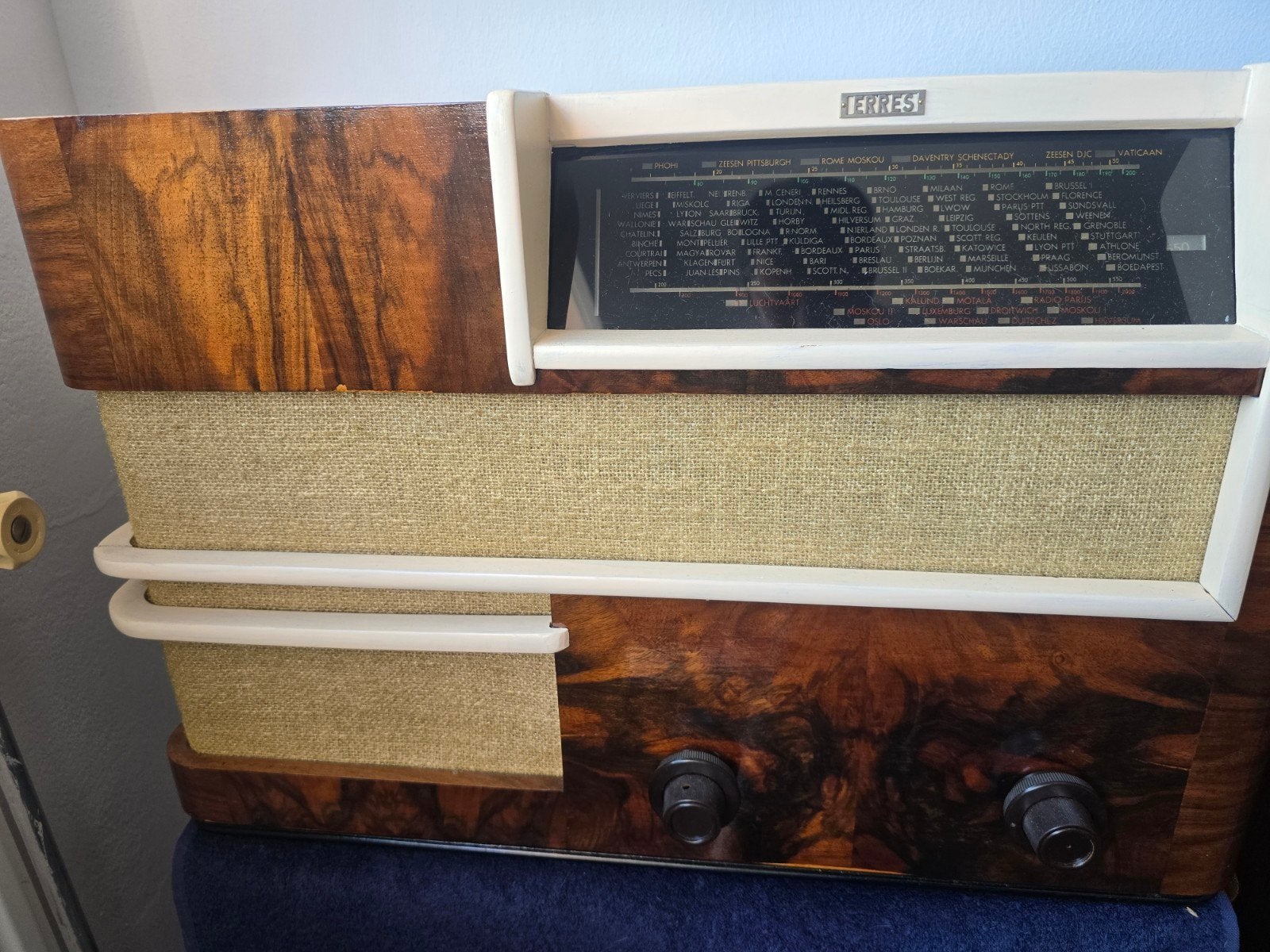 oude radio, Ophalen