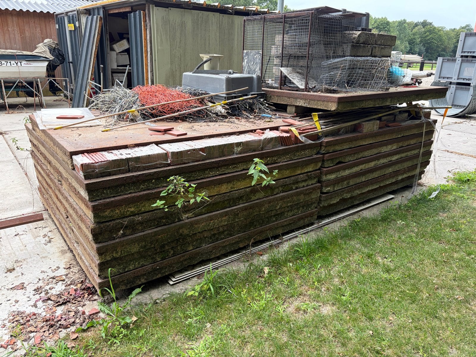 Stapel gebruikte betonplaten, Doe-het-zelf en Verbouw, Ophalen, Gebruikt, Betonplex, 50 tot 100 mm