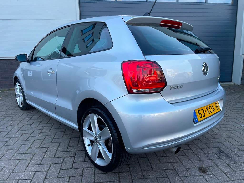 Volkswagen Polo 1.2 TSI Highline/Automaat/Navi/Cruise-c/Clim, Auto's, Volkswagen, Euro 5, 4 cilinders, Origineel Nederlands, Bedrijf