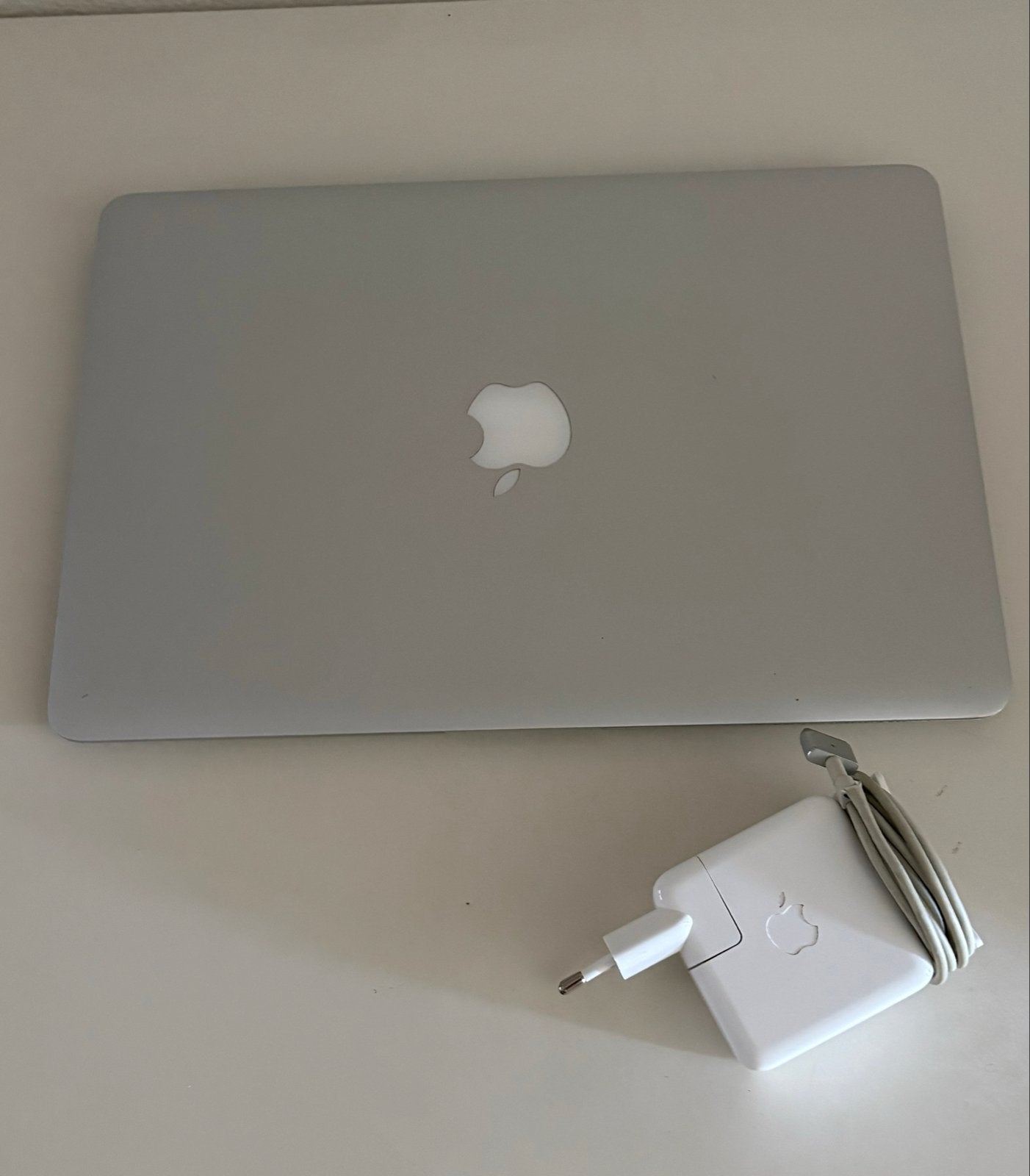 MacBook Air (13-inch, medio 2013) - Intel Core i5, Computers en Software, Apple Macbooks, Gebruikt, Qwerty, 13 inch, Minder dan 2 Ghz