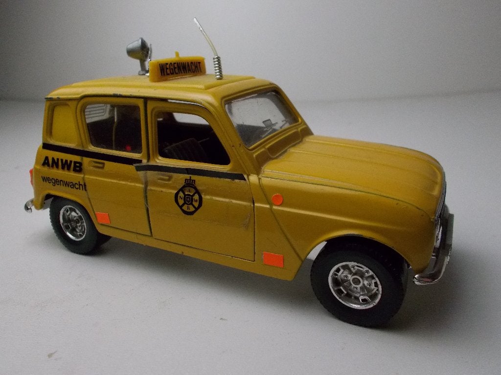 BBurago 3123 RENAULT 4 ANWB (DUTCH) Made in Italy 1:24