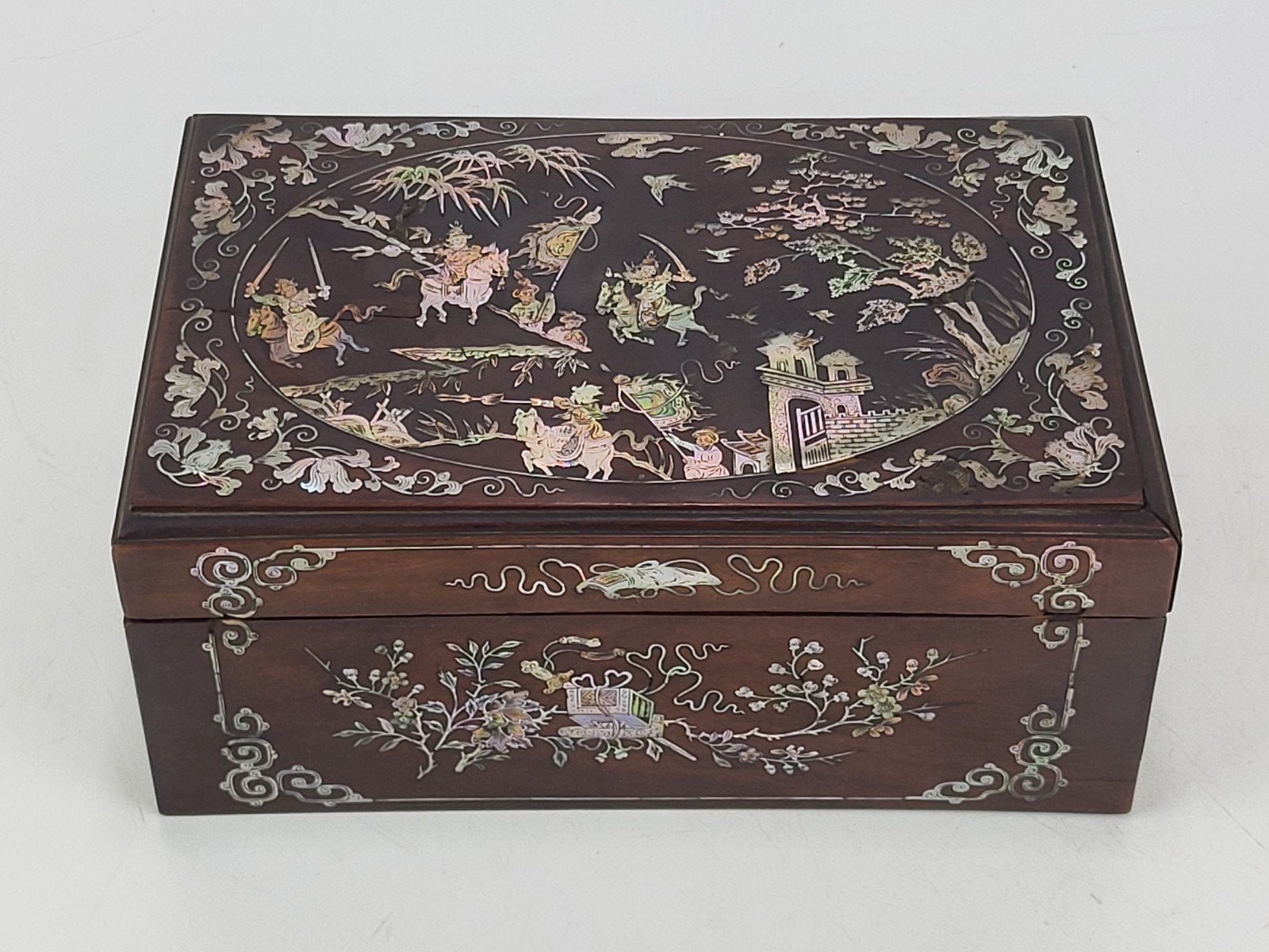 Antieke Vietnamese / Chinese Parelmoer Inlegwerk DoosSfeervo, Antiek en Kunst, Ophalen of Verzenden