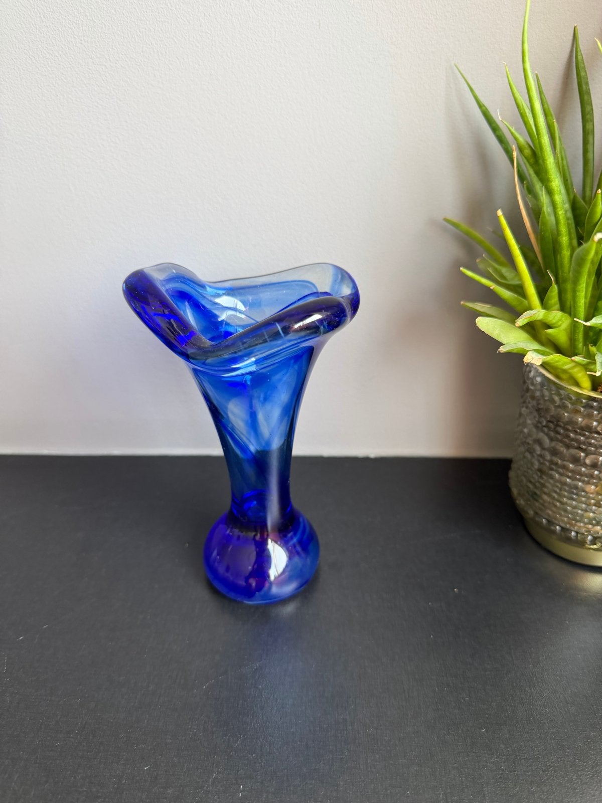 Handgemaakt Blauw Glazen Vaasje - Murano Stijl, Ophalen of Verzenden