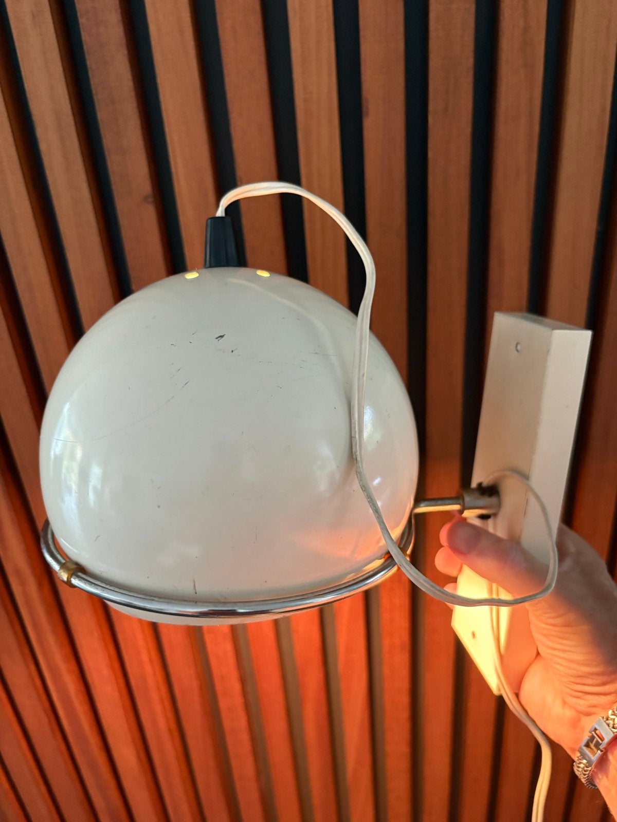 Vintage Gepo wandlamp - Wit metaal, Huis en Inrichting, Gebruikt, Ophalen of Verzenden, Metaal, Wit