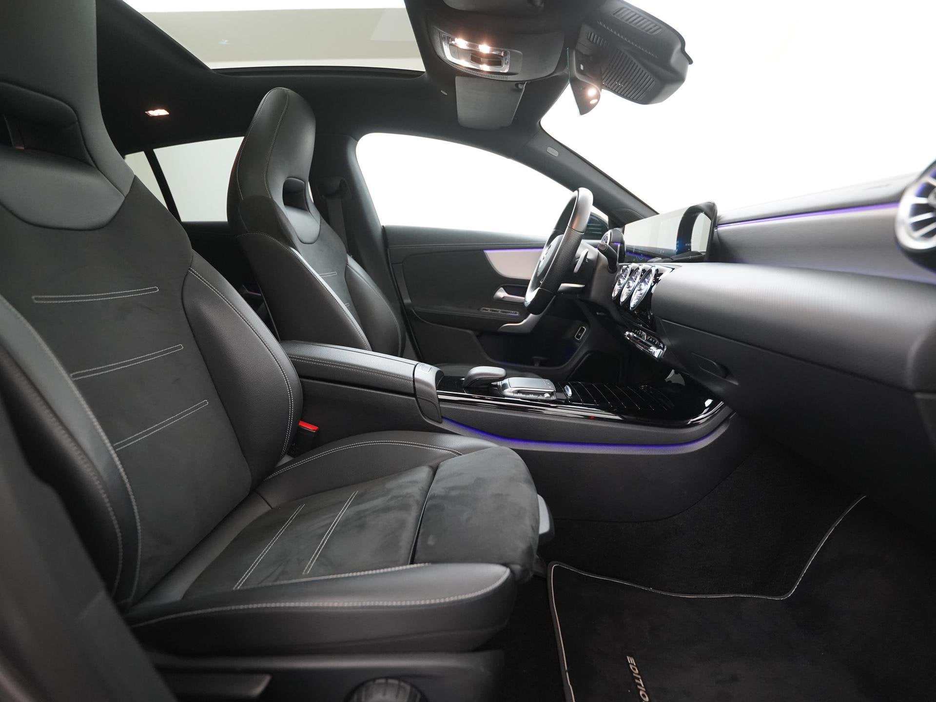 Mercedes-Benz CLA-klasse 250e AMG Night | Panoramadak | Mult, Auto's, Gebruikt, Euro 6, 4 cilinders, Leder en Stof