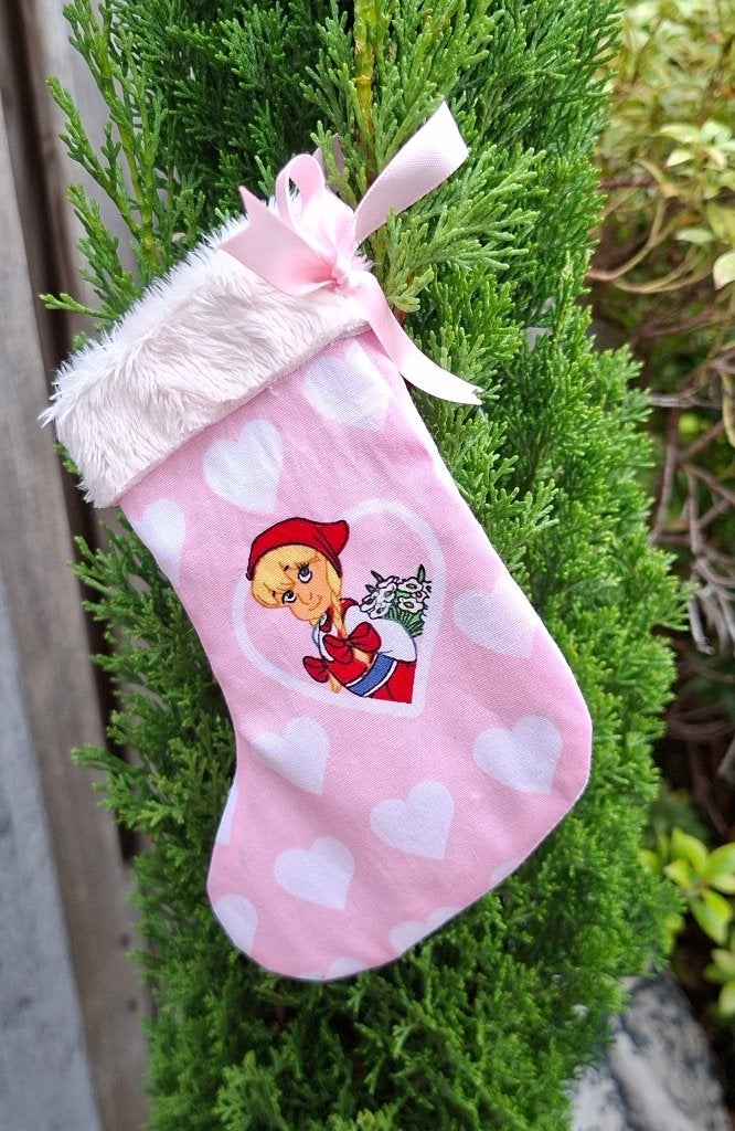 Nieuw- gevoerd kerstsokje: Roodkapje zacht roze, Verzamelen, Efteling, Ophalen of Verzenden, Nieuw, Overige typen