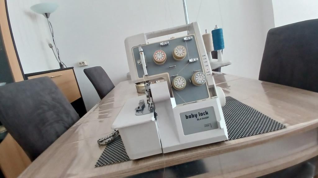 Baby Lock BL-540DF lockmachine, Ophalen of Verzenden