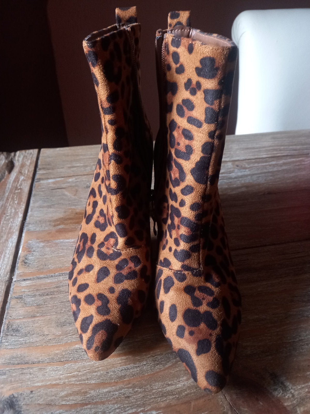 Hele leuke panter enkellaarzen maat 39, Kleding | Dames, Schoenen, Bruin, Lage of Enkellaarzen, Ophalen of Verzenden, Zo goed als nieuw
