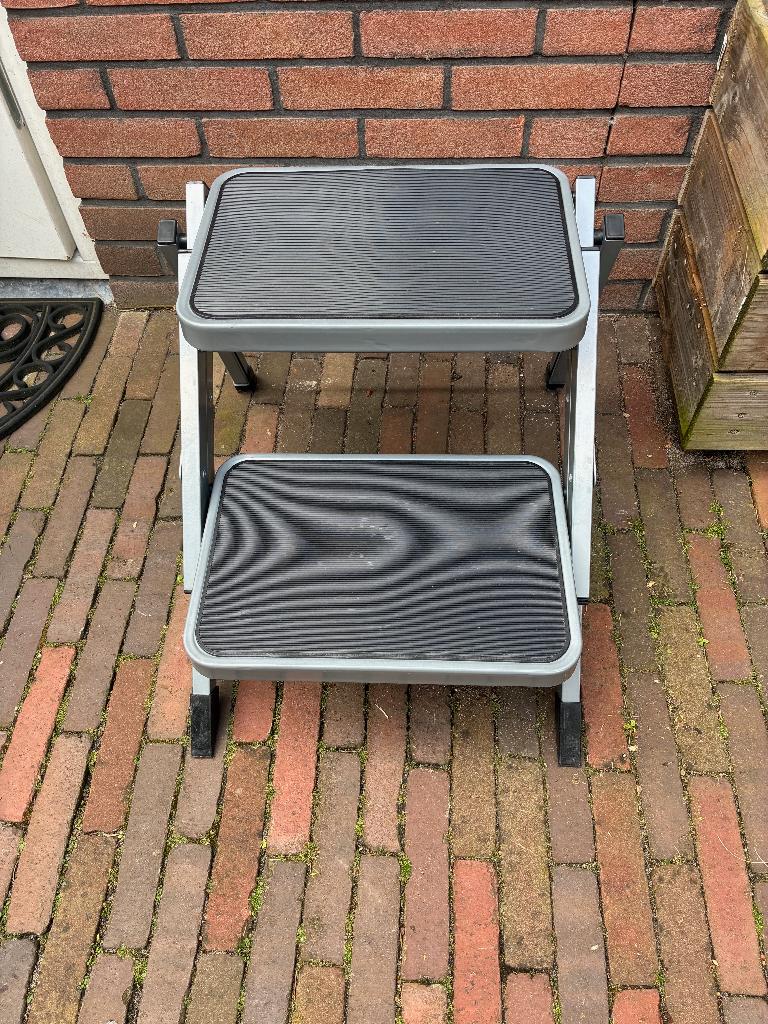 Inklapbaar antislip dubbel opstapje, Caravans en Kamperen, Caravan accessoires, Ophalen, Zo goed als nieuw