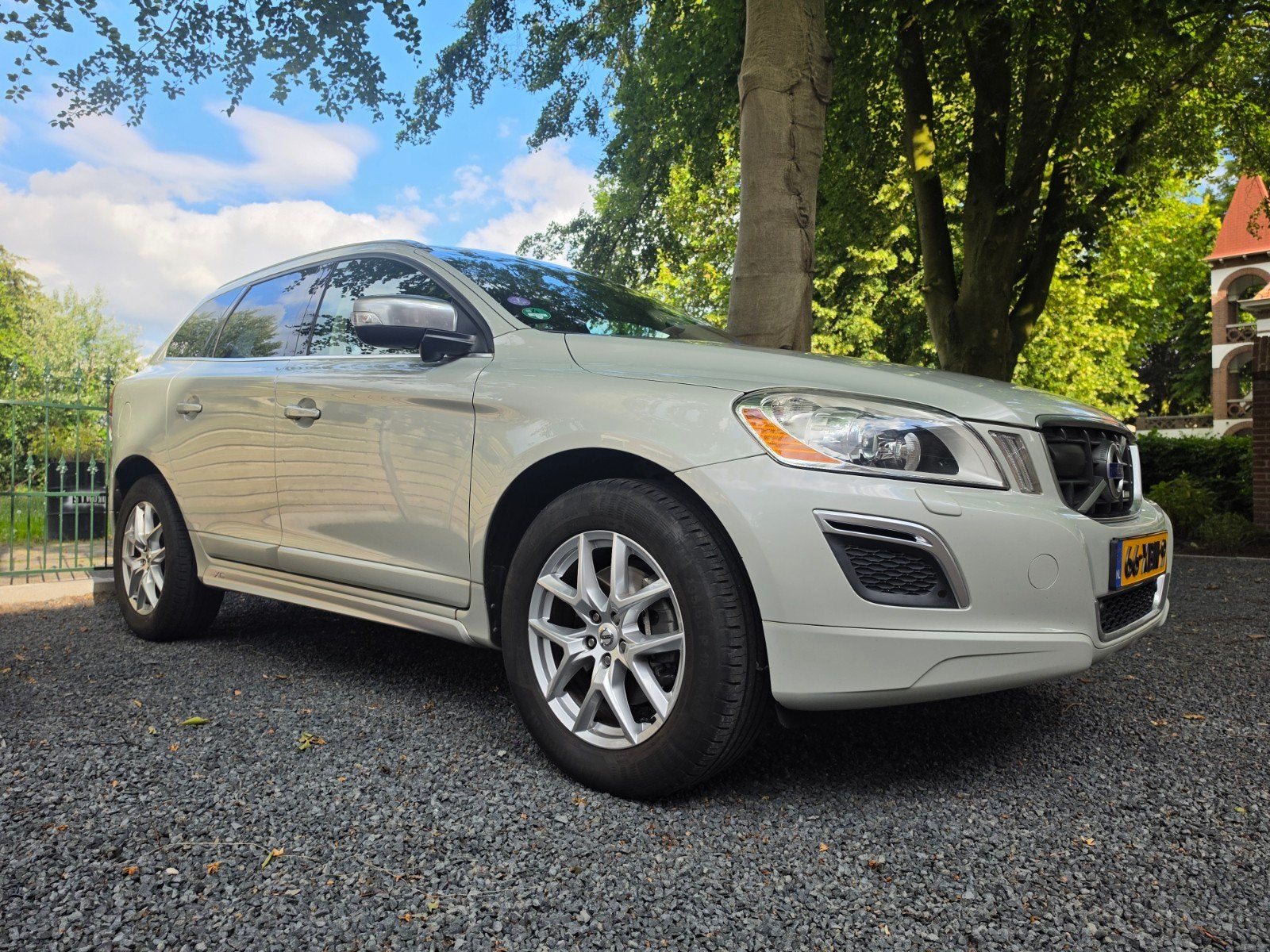 Volvo XC60 T5 Powershift R-Design 2012 Wit, Auto's, Volvo, Particulier, XC60, Benzine, D, SUV of Terreinwagen, Automaat, Origineel Nederlands