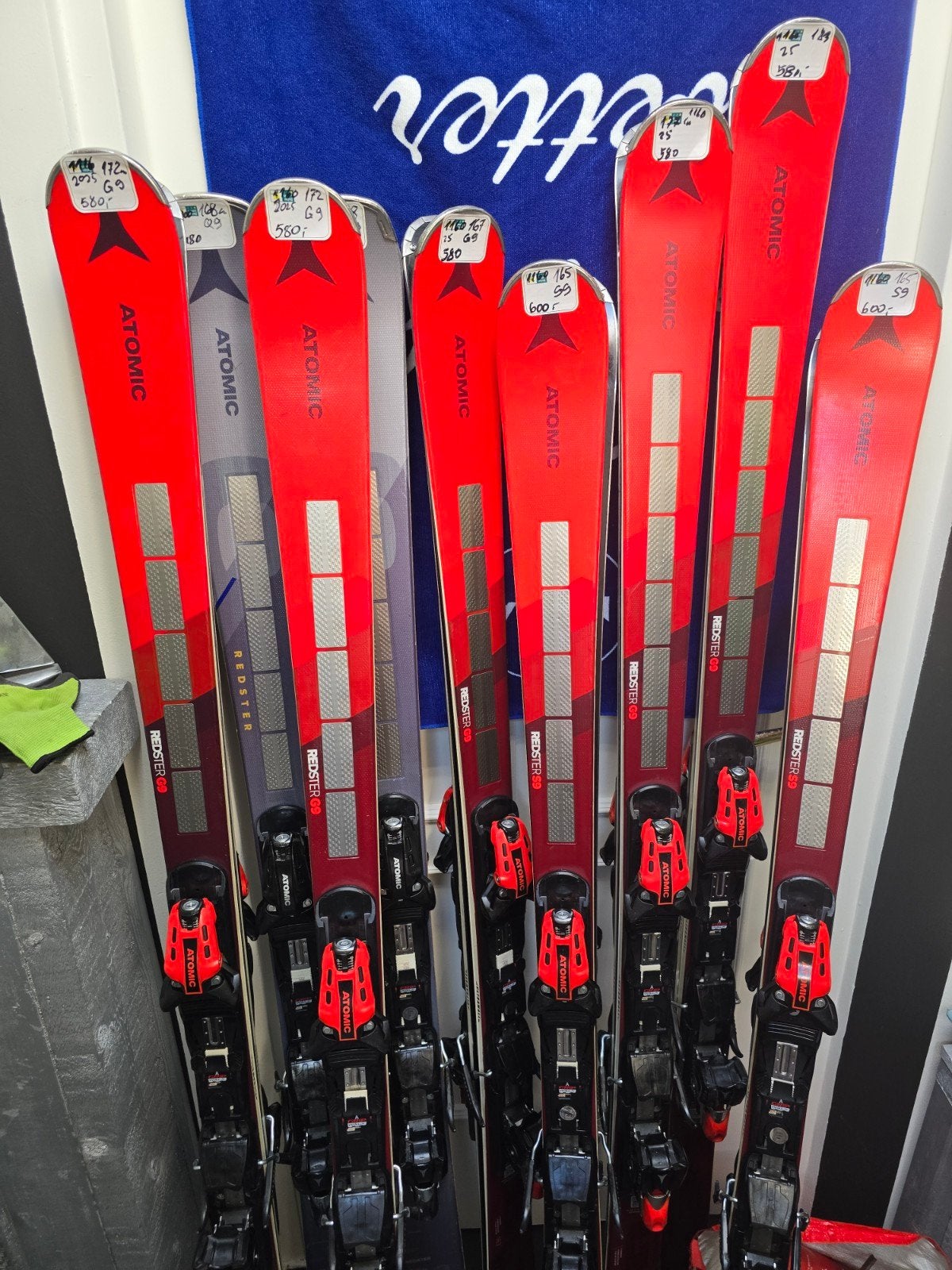 ATOMIC VEEL SKIS OP VOORRAAD/KIJK VOOR MIJN ADVERTENTIES, 160 tot 180 cm, Ophalen of Verzenden, Zo goed als nieuw, Carve