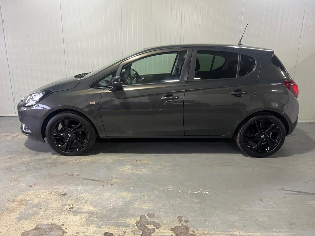 Opel Corsa 1.4 Color Edition AUTOMAAT Nieuwstaat, Auto's, Opel, 1063 kg, Gebruikt, 4 cilinders, 49 €/maand