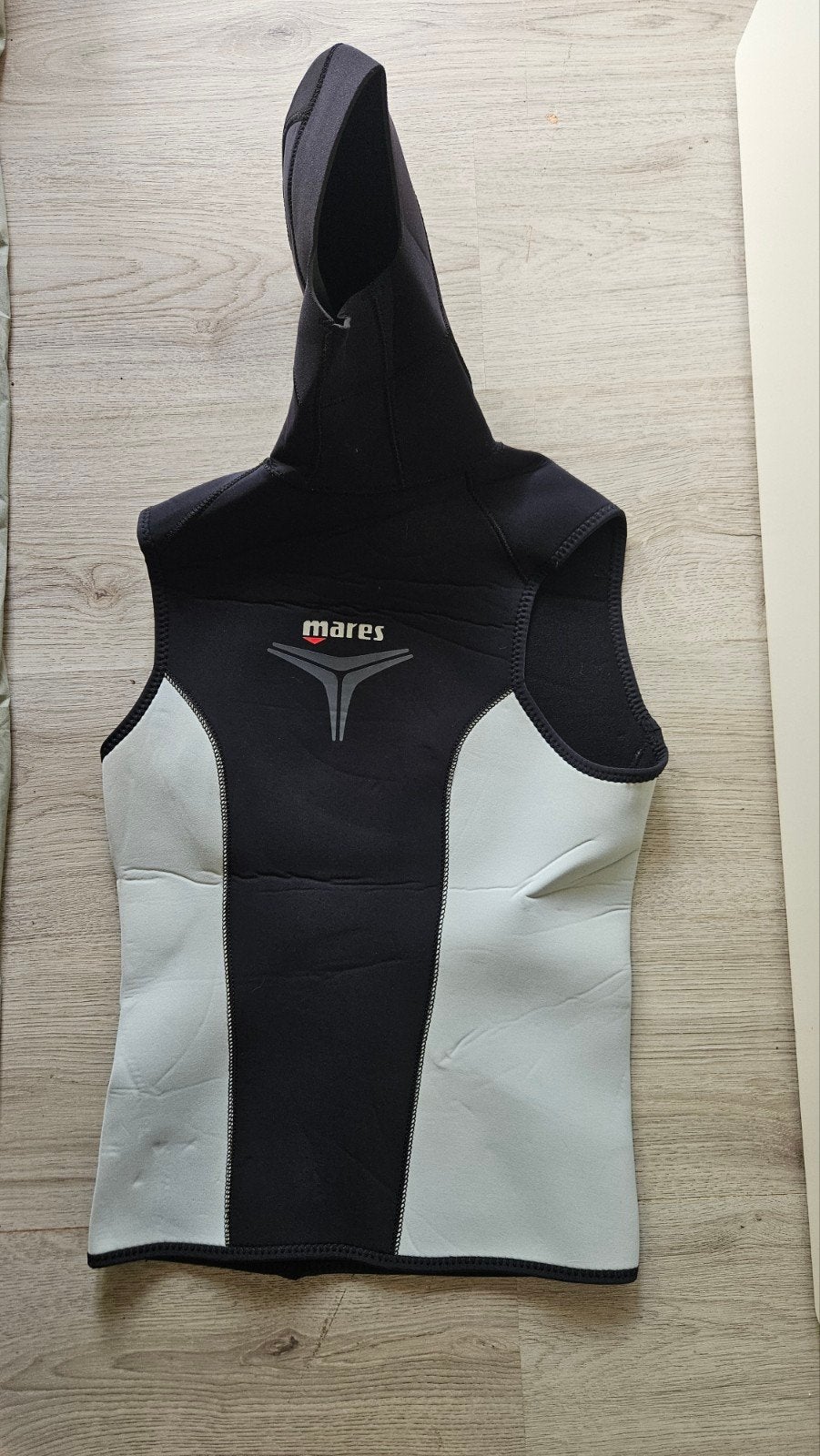 Mares mouwloze wetsuit top met capuchon - Maat 3, Ophalen of Verzenden, Gebruikt, Duikpak