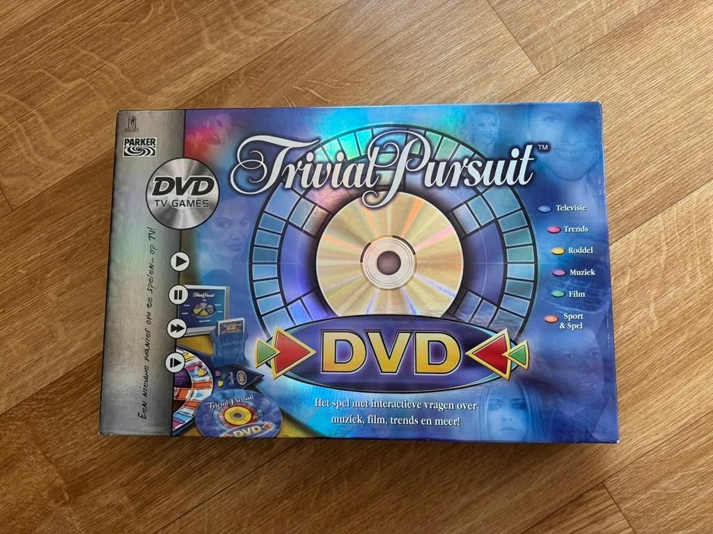 Trivial Pursuit - DVD, Hobby en Vrije tijd, Gezelschapsspellen | Bordspellen, Ophalen of Verzenden, Zo goed als nieuw