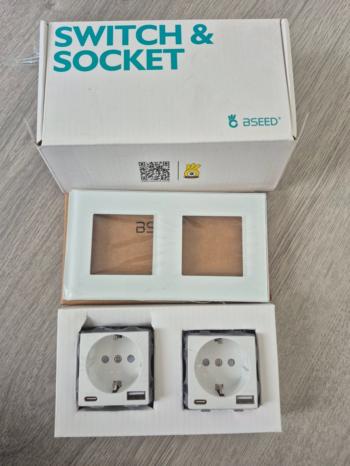 Dubbel stopcontact met USB-A en USB-C aansluiting, Ophalen of Verzenden