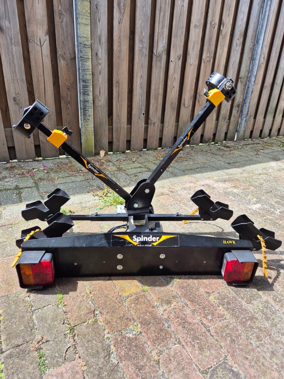 Gebruikte Spinder Hawk fietsendrager, verlichting werkt, Ophalen, 2 fietsen, Gebruikt, Trekhaakdrager