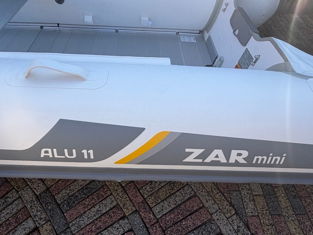 Nieuwstaat ! ZAR ALU 11 afm 3.30 x 1.70 GEEN PLAKKERS !