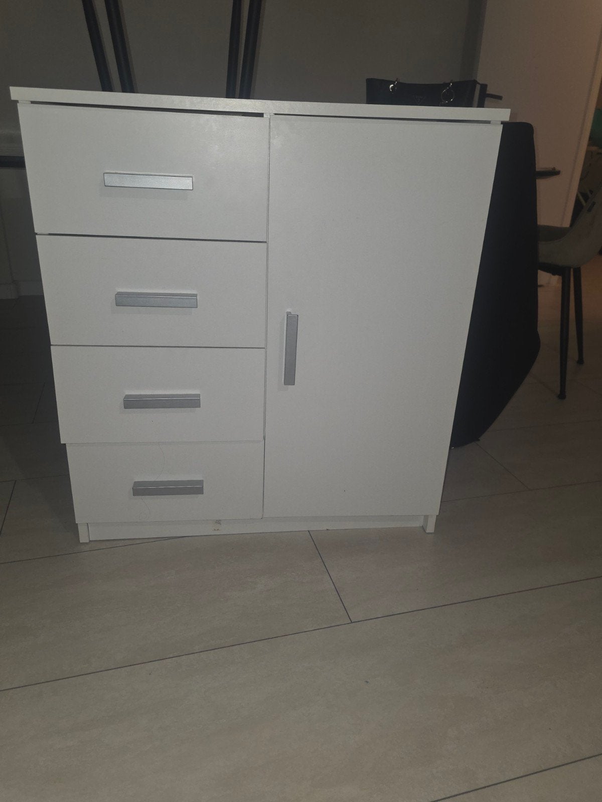 Witte ladekast met deurtje - Zo goed als nieuw, Huis en Inrichting, Kasten | Ladekasten, Ophalen, Overige materialen, 50 tot 100 cm
