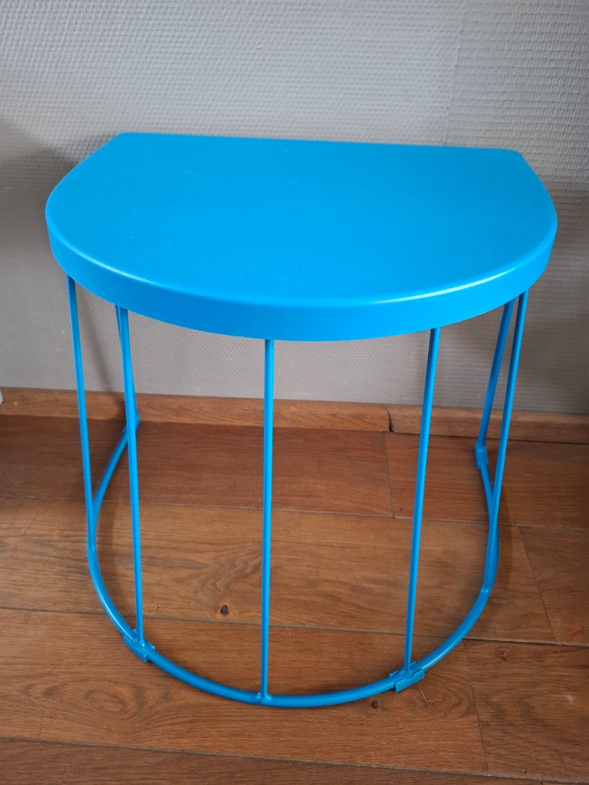 nachtkastje / bijzettafeltje, Zo goed als nieuw, Overige vormen, Ophalen, 45 tot 60 cm