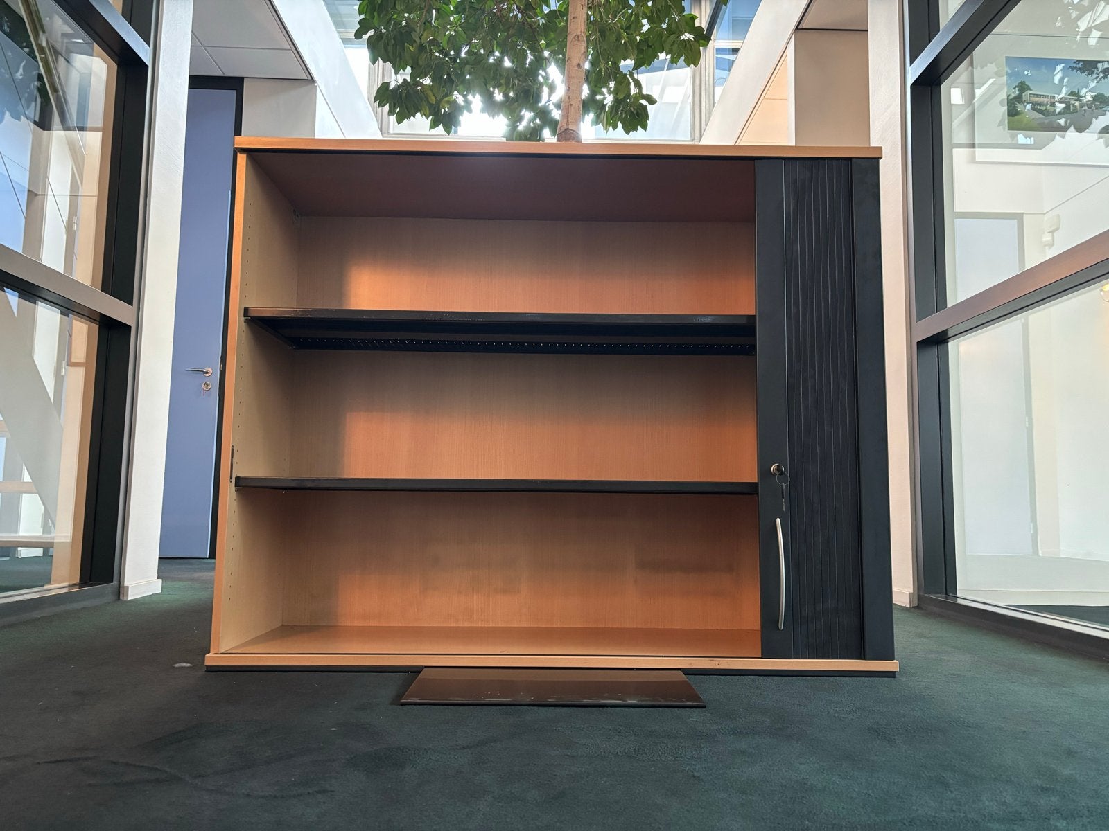 Archiefkast met roldeur - Zwart/Hout, Huis en Inrichting, Ophalen, Gebruikt, 25 tot 50 cm, 100 tot 150 cm