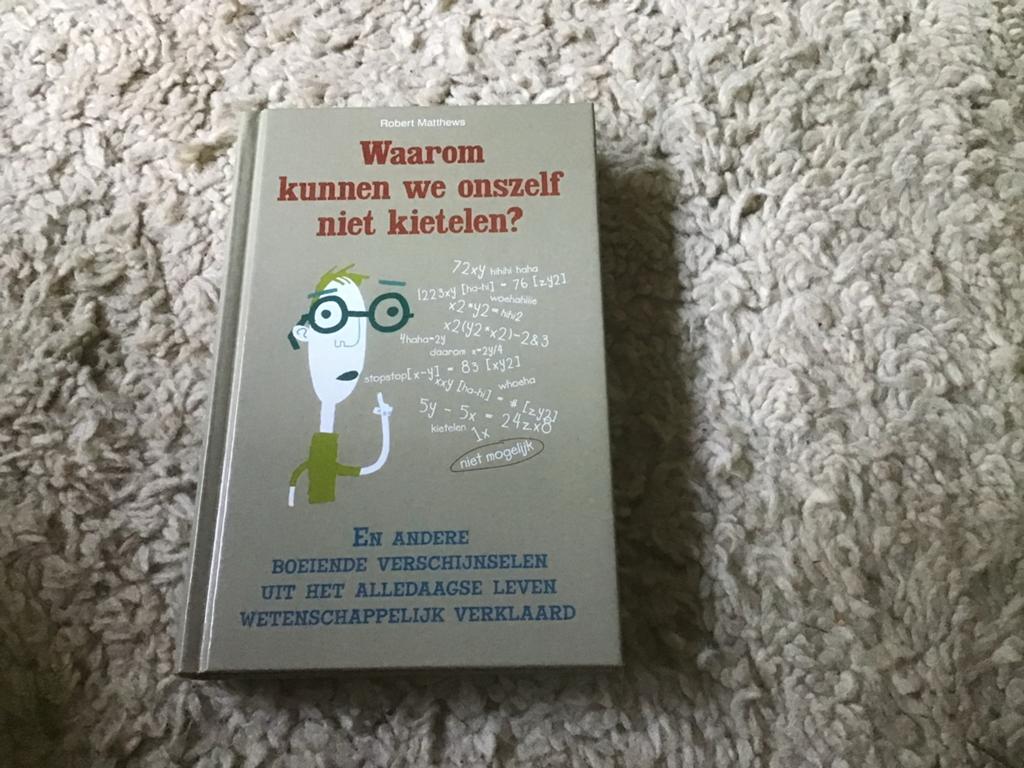 Waarom kunnen we onszelf niet kietelen? -   Matthews giro555, Ophalen of Verzenden, Zo goed als nieuw