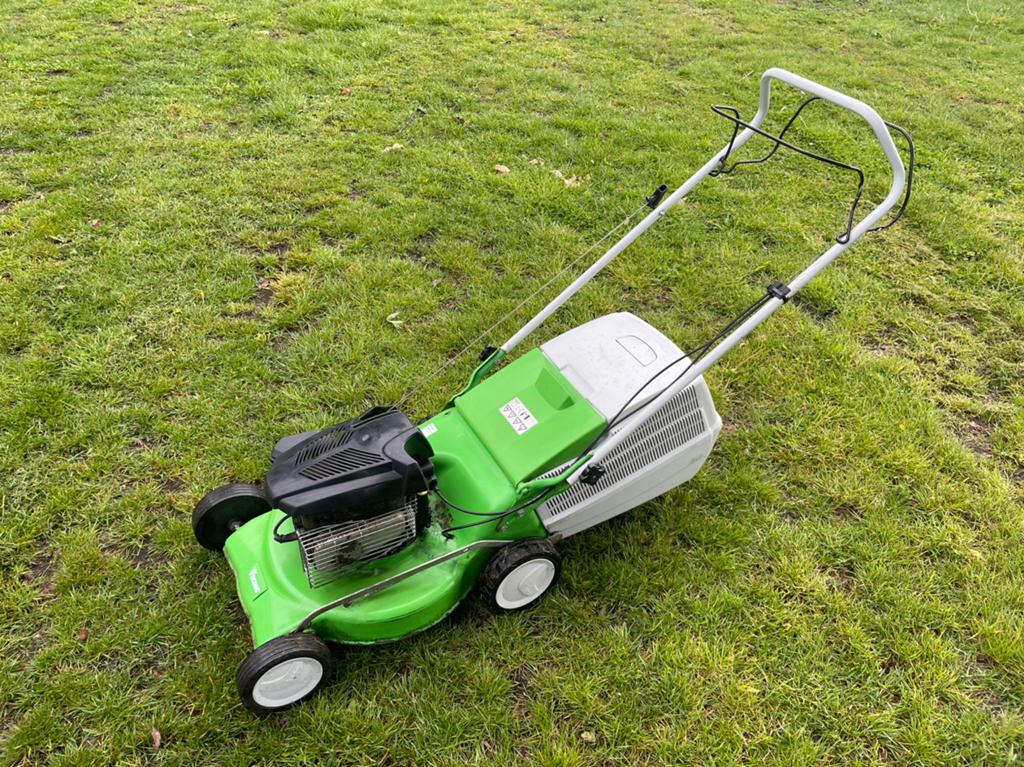 Viking Benzine Grasmaaier, Tuin en Terras, Grasmaaiers, Ophalen, Cirkelmaaier, Gebruikt, Opvangbak