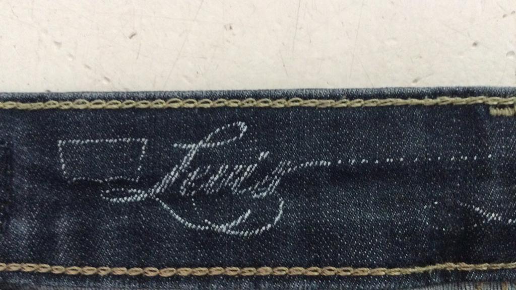 Levi’s jeans maat 28, perfecte staat, Blauw, Ophalen of Verzenden, Zo goed als nieuw, W28 - W29 (confectie 36)