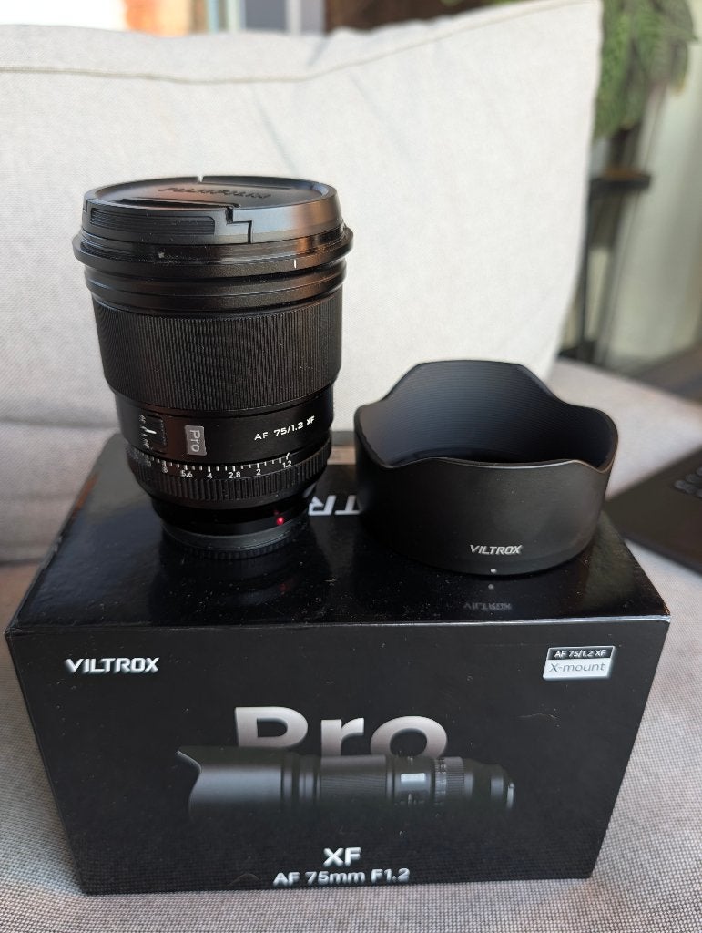 Viltrox 75mm F1.2 PRO - Fuji X mount, Audio, Tv en Foto, Fotografie | Lenzen en Objectieven, Zo goed als nieuw, 75 mm, Beschermhoes/tas