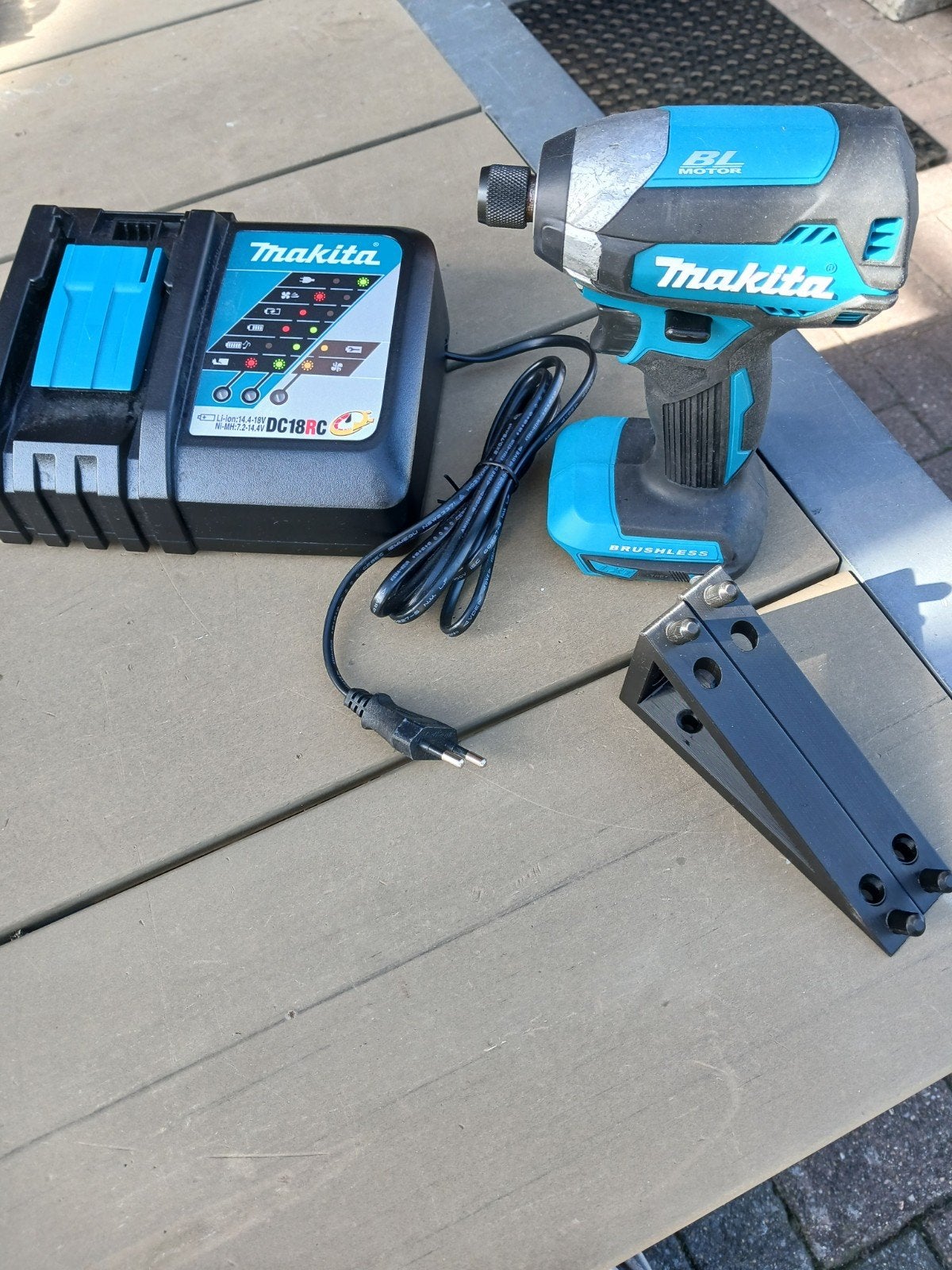 makita dtd 153, Ophalen of Verzenden, Zo goed als nieuw, Accuboormachine, Makita